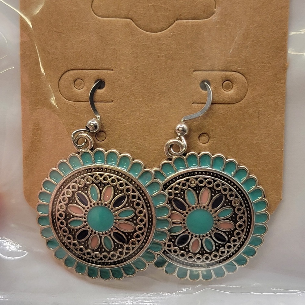 BOHEMIAN DISC HOOK EARRINGS Silvertone